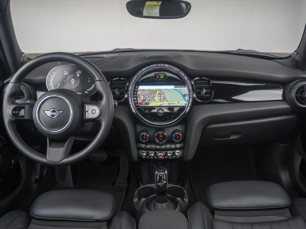 Cooper Yours leder | Panoramadak | Harman-Kardon