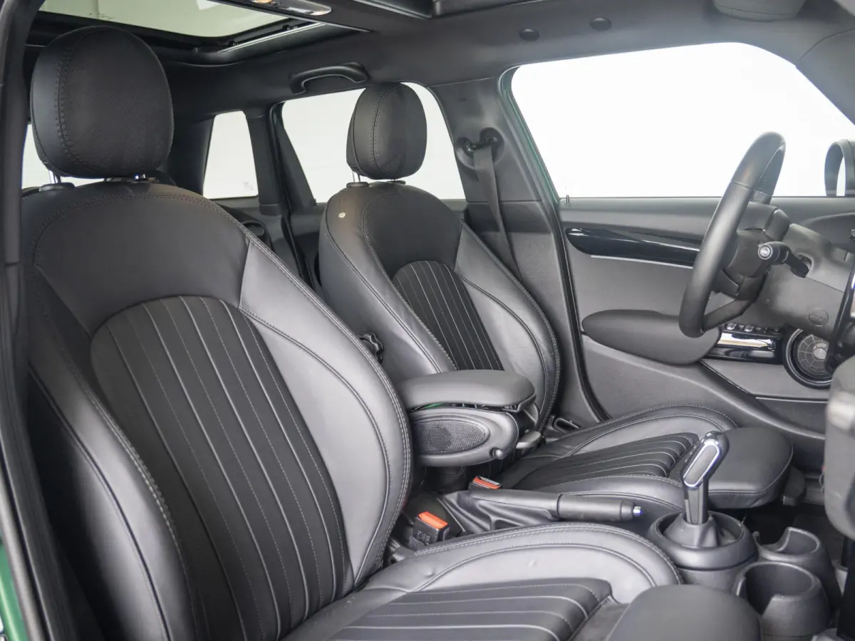 Cooper Yours leder | Panoramadak | Harman-Kardon
