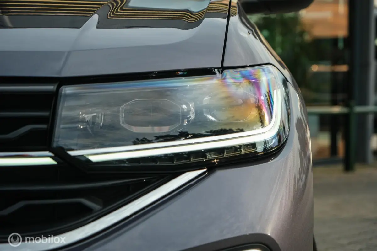1.0 TSI Style | ACC | IQ-led | DAB | Sfeerverlichting | Leder details | Camera | 18 inch | Virtual Dash | Smokey Grey Metallic