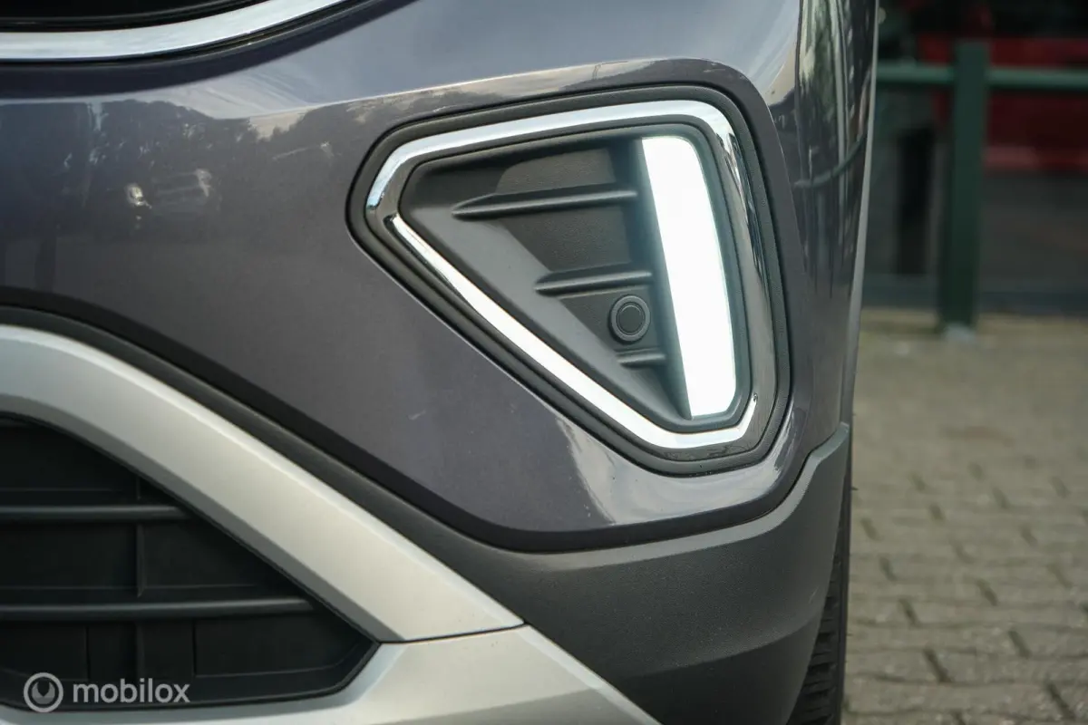 1.0 TSI Style | ACC | IQ-led | DAB | Sfeerverlichting | Leder details | Camera | 18 inch | Virtual Dash | Smokey Grey Metallic