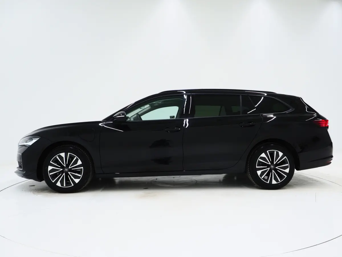 1.5 TSI PHEV 204PK | Panoramadak | HUD | Camera | Keyless | Adaptive Cruise | Dodehoek | Carplay