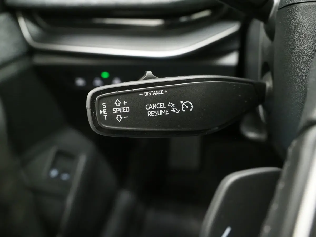 1.5 TSI PHEV 204PK | Panoramadak | HUD | Camera | Keyless | Adaptive Cruise | Dodehoek | Carplay