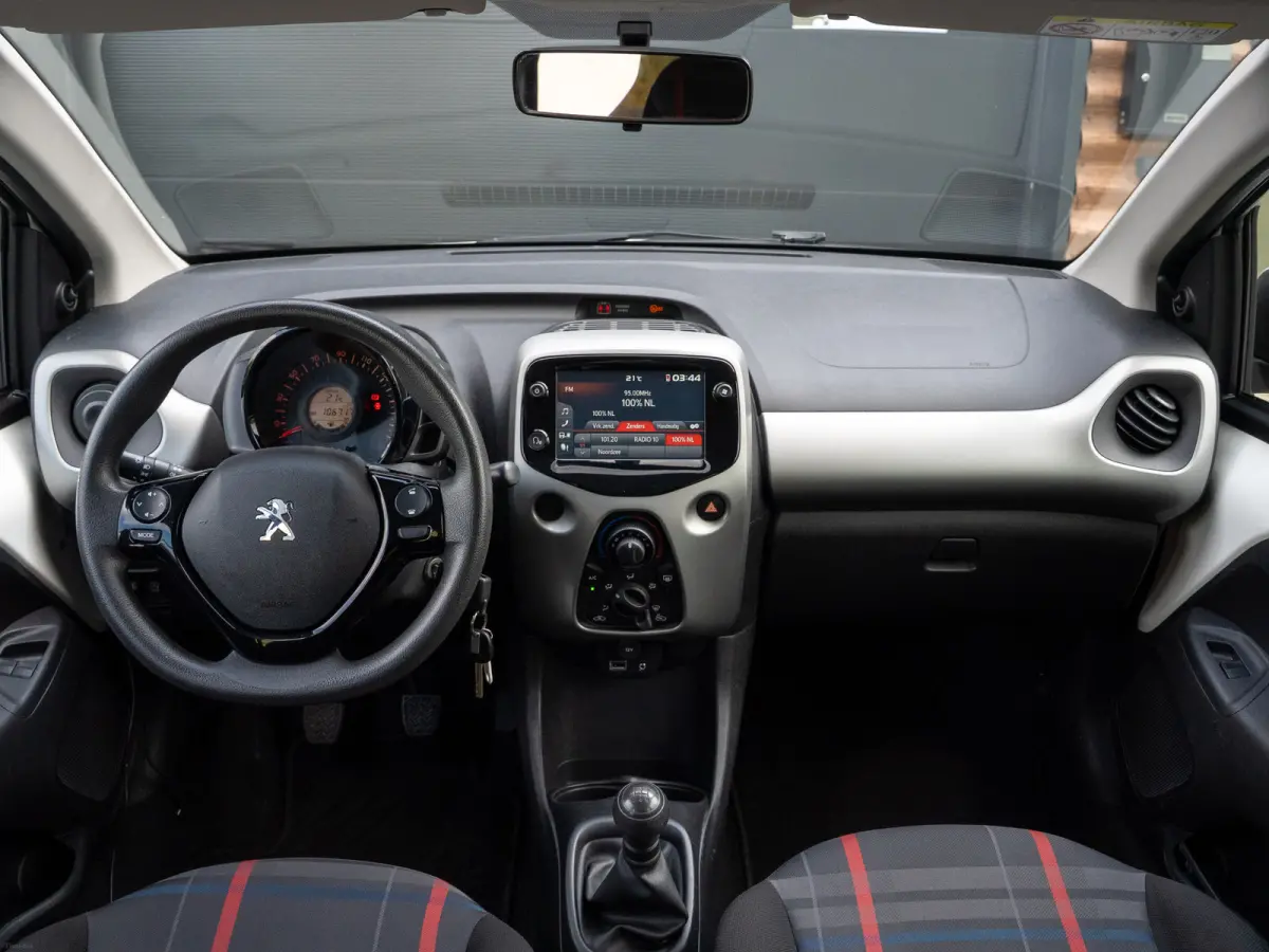 1.0 e-VTi Active Apple Carplay en BTW-auto I 1ste eig. I Airco I Carplay I BTW-auto I Dealeronderhouden I