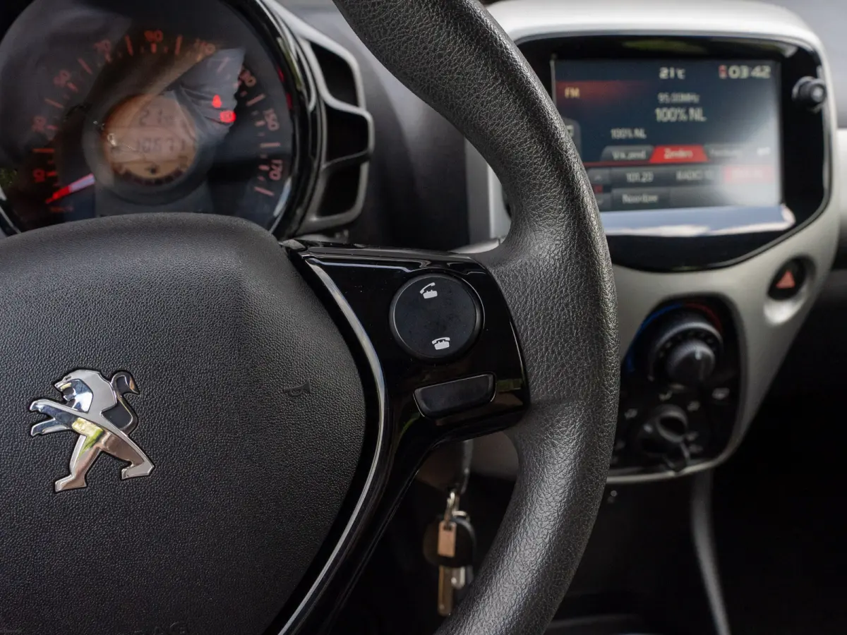 1.0 e-VTi Active Apple Carplay en BTW-auto I 1ste eig. I Airco I Carplay I BTW-auto I Dealeronderhouden I