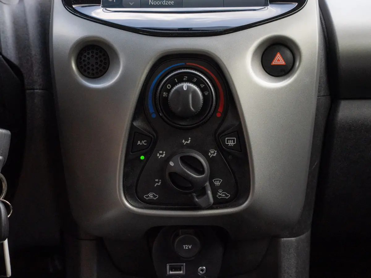 1.0 e-VTi Active Apple Carplay en BTW-auto I 1ste eig. I Airco I Carplay I BTW-auto I Dealeronderhouden I