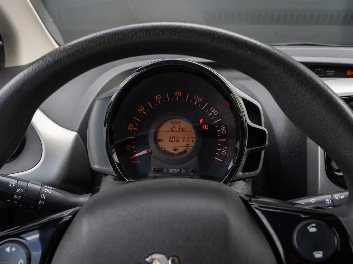 1.0 e-VTi Active Apple Carplay en BTW-auto I 1ste eig. I Airco I Carplay I BTW-auto I Dealeronderhouden I