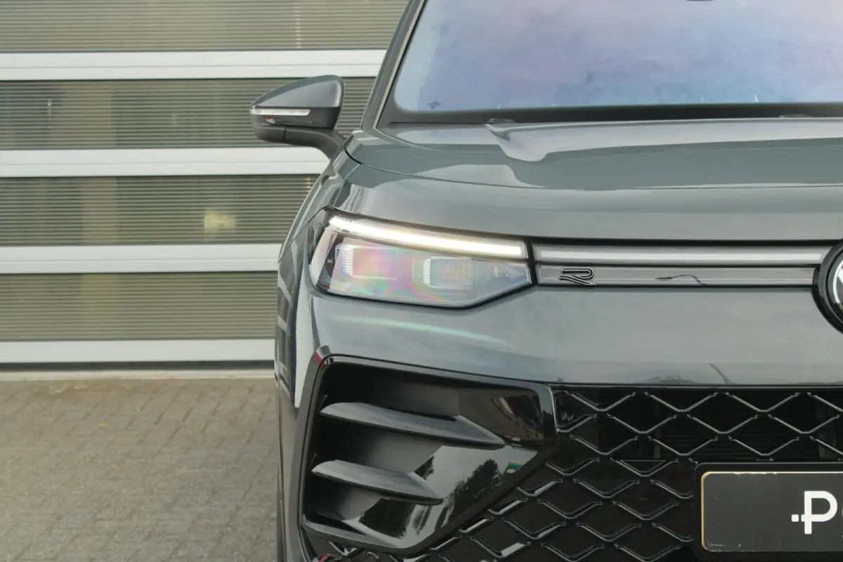 1.5 eHybrid 272pk DSG R-Line Edition | Trekhaak | Panoramadak | Dodehoek Assist | Stoel-/Achterbank & Voorruit Verwarming