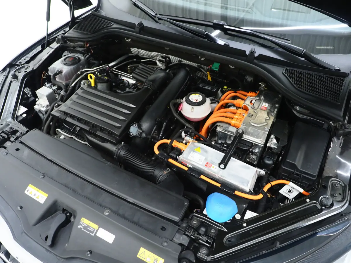 1.4 TSI iV PHEV | Panoramadak | HUD | Camera | Sfeerlicht | Keyless | Adaptive Cruise | Memory