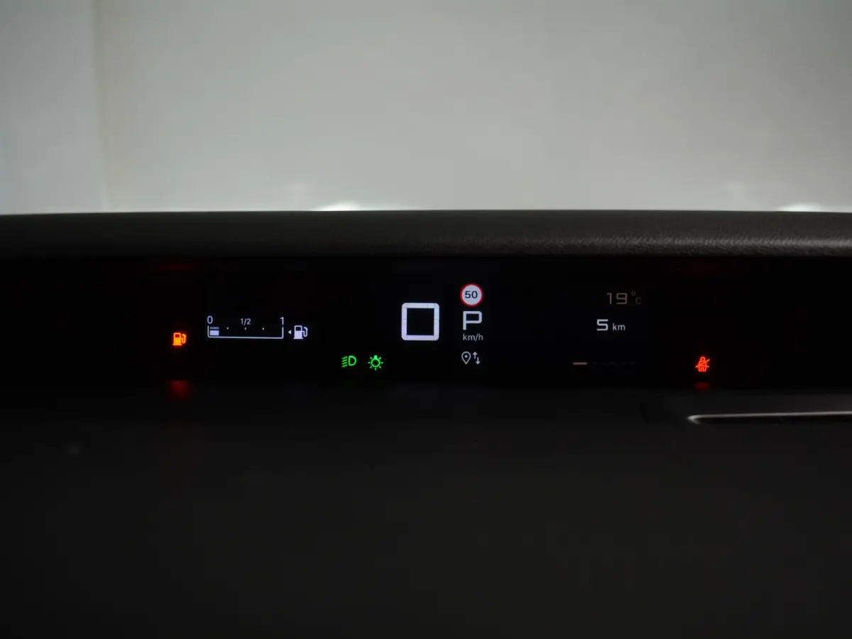 1.2 Hybrid 145pk Plus | Apple Carplay/Android Auto | Climate controle