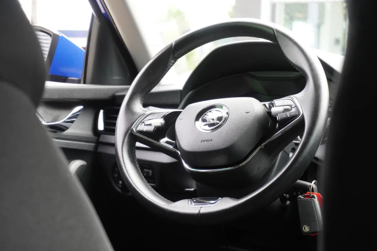 1.0 TSI 110pk Ambition | Cruise Control | Airco | Smartlink