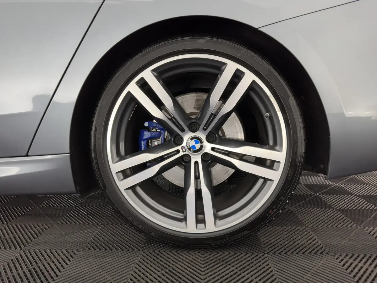 Gran Turismo 640i xDrive M-Sportpack High Executive Aut. *PANO | LEATHER | BOWERS&WILKINS | BLINDSPOT | MEMORY-PACK | NIGHTVISION | TOPVIEW | DIGI-COCKPIT | HEATED-COMFORTSEATS | HEAD-UP | A