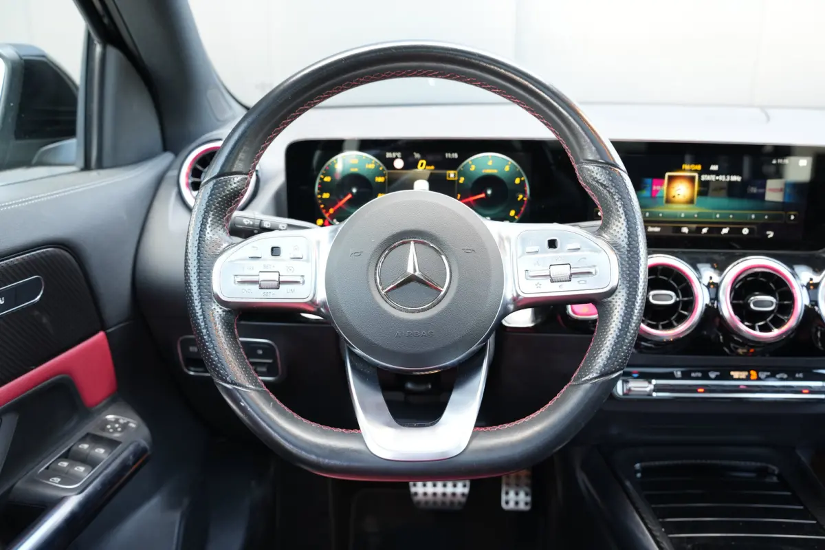 250 4MATIC 225pk AMG Line | Panoramadak | Trekhaak | Camera | Parkeersensoren V + A |