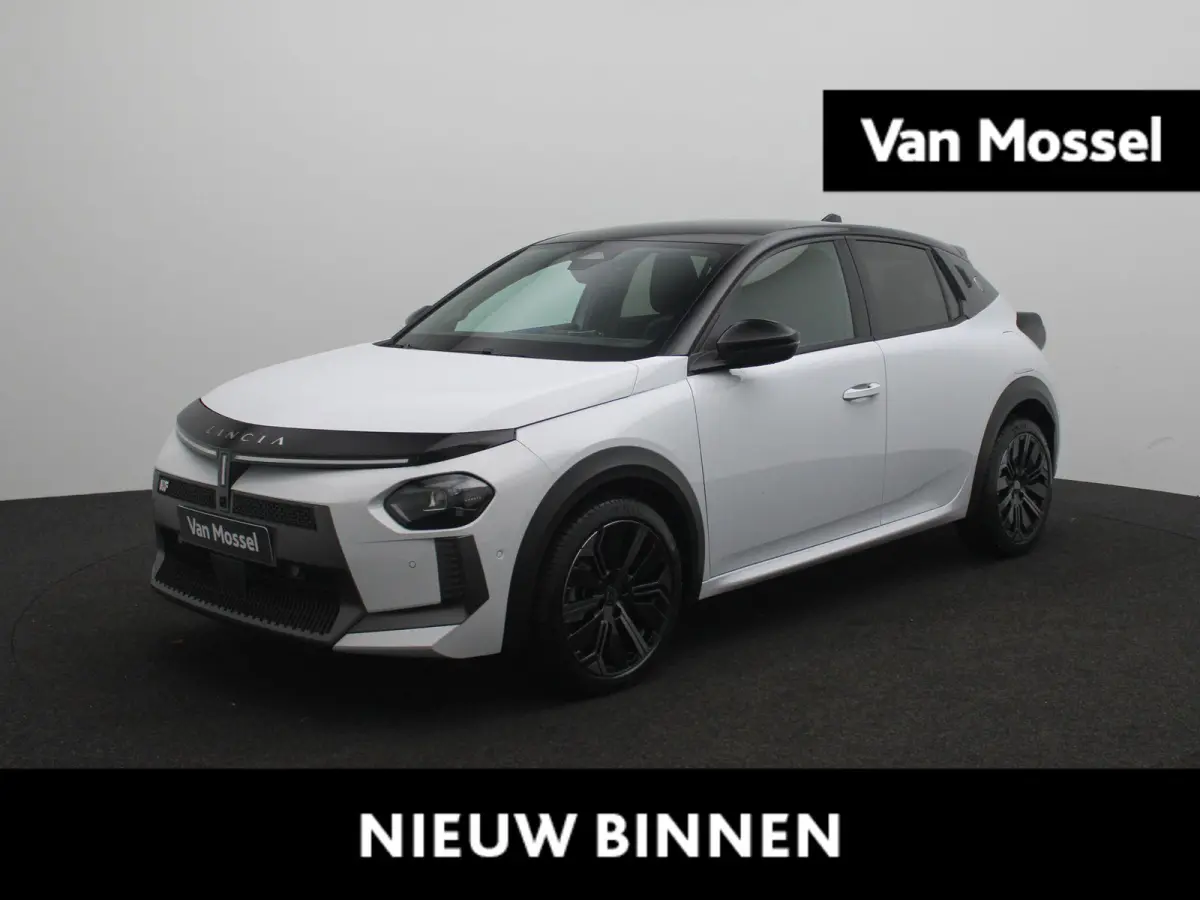 1.2 Turbo Hybrid HF Line 110pk | NAVI | 17'' Velgen | S.A.L.A. Pro | Parkeercamera |