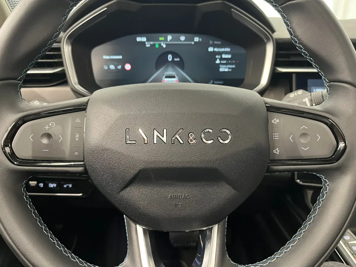 1.5 | Achteruitrijcamera | Panoramadak | Cruise control adaptief | BLIS |