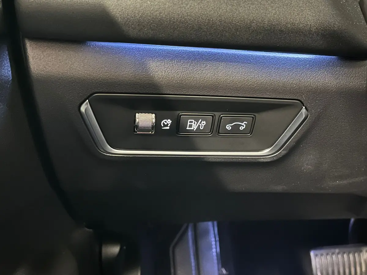 1.5 | Achteruitrijcamera | Panoramadak | Cruise control adaptief | BLIS |