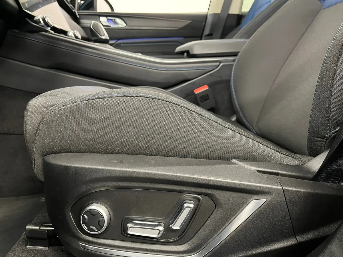 1.5 | Achteruitrijcamera | Panoramadak | Cruise control adaptief | BLIS |