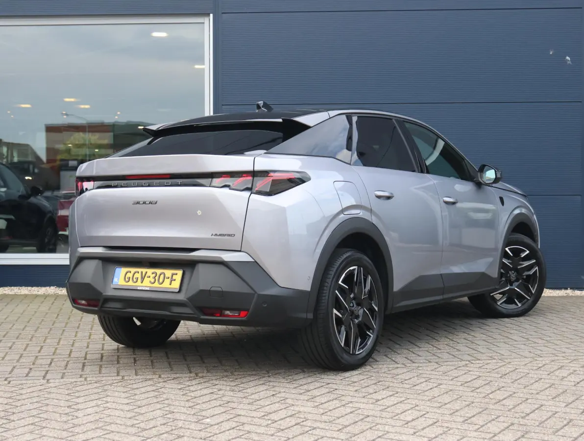 1.2 Hybrid 136 GT Automaat | Stoel-Stuurverwarming | Elektrische achterklep | Navigatie | 360 Camera | Apple Carplay & Android Auto