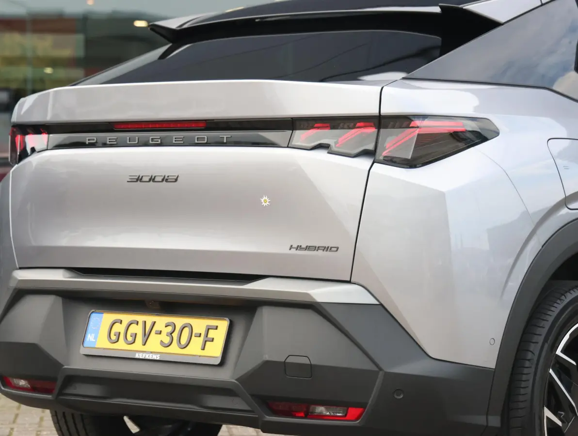 1.2 Hybrid 136 GT Automaat | Stoel-Stuurverwarming | Elektrische achterklep | Navigatie | 360 Camera | Apple Carplay & Android Auto