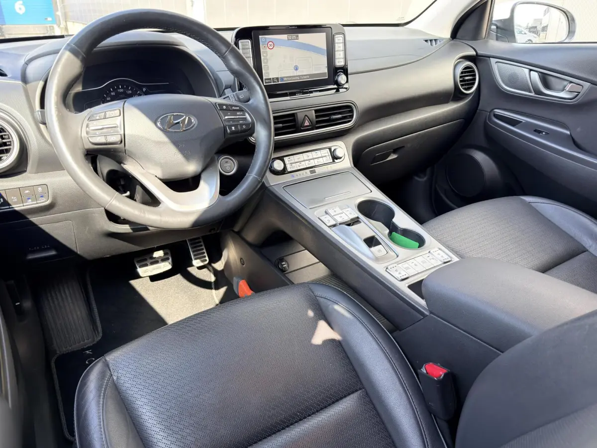 EV Premium 64 kWh Automaat|Carplay|Warmtepomp|Dealer OH|