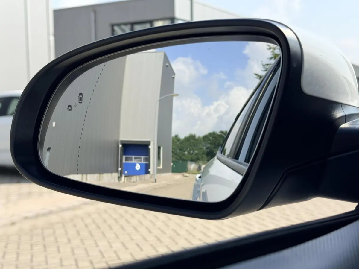 EV Premium 64 kWh Automaat|Carplay|Warmtepomp|Dealer OH|