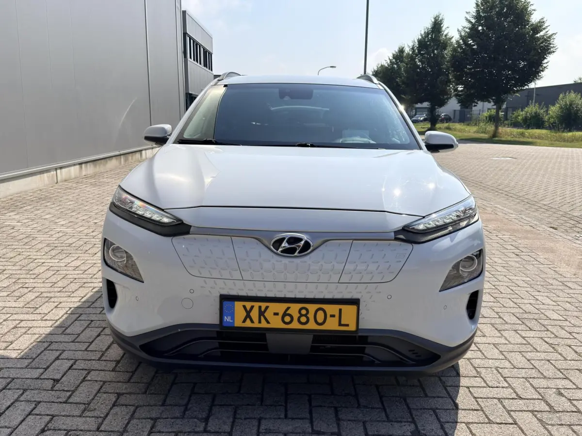 EV Premium 64 kWh Automaat|Carplay|Warmtepomp|Dealer OH|