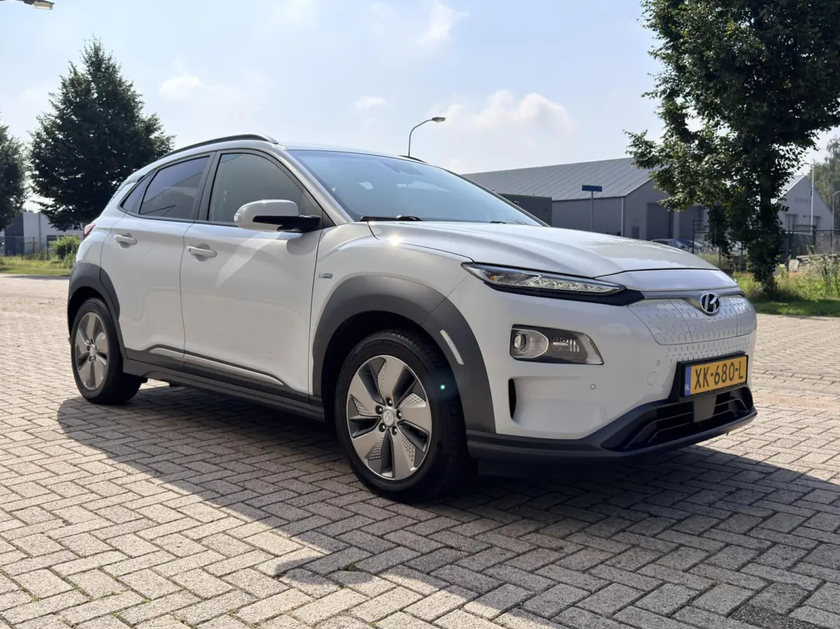 EV Premium 64 kWh Automaat|Carplay|Warmtepomp|Dealer OH|