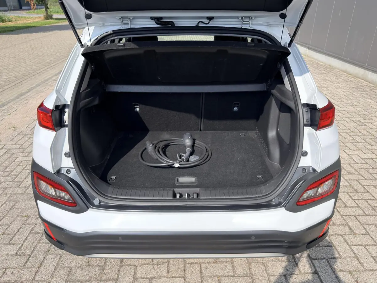EV Premium 64 kWh Automaat|Carplay|Warmtepomp|Dealer OH|