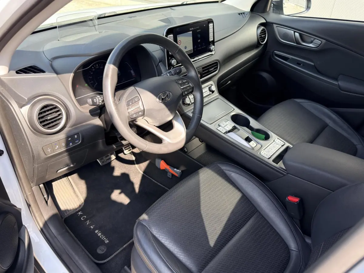 EV Premium 64 kWh Automaat|Carplay|Warmtepomp|Dealer OH|