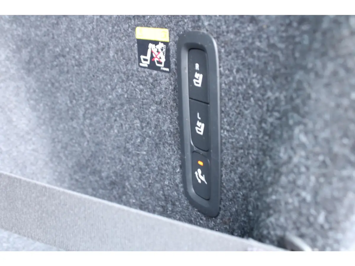 1.5 T3 Inscription | Stoel + Stuurwielverwarming | Harman & Kardon |  Parkeercamera |