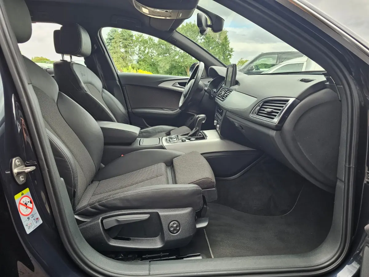 1.8 TFSI Ultra Advance Sport | Automaat | S-line | Navi | Elek. achterklep | Keyless | Sportstoelen | PDC voor + achter | Zwarte hemel |