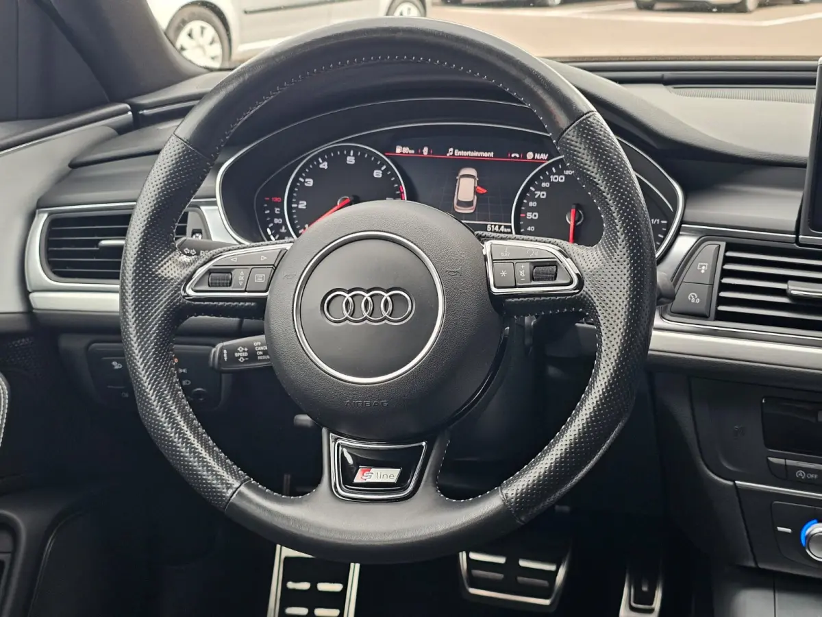 1.8 TFSI Ultra Advance Sport | Automaat | S-line | Navi | Elek. achterklep | Keyless | Sportstoelen | PDC voor + achter | Zwarte hemel |