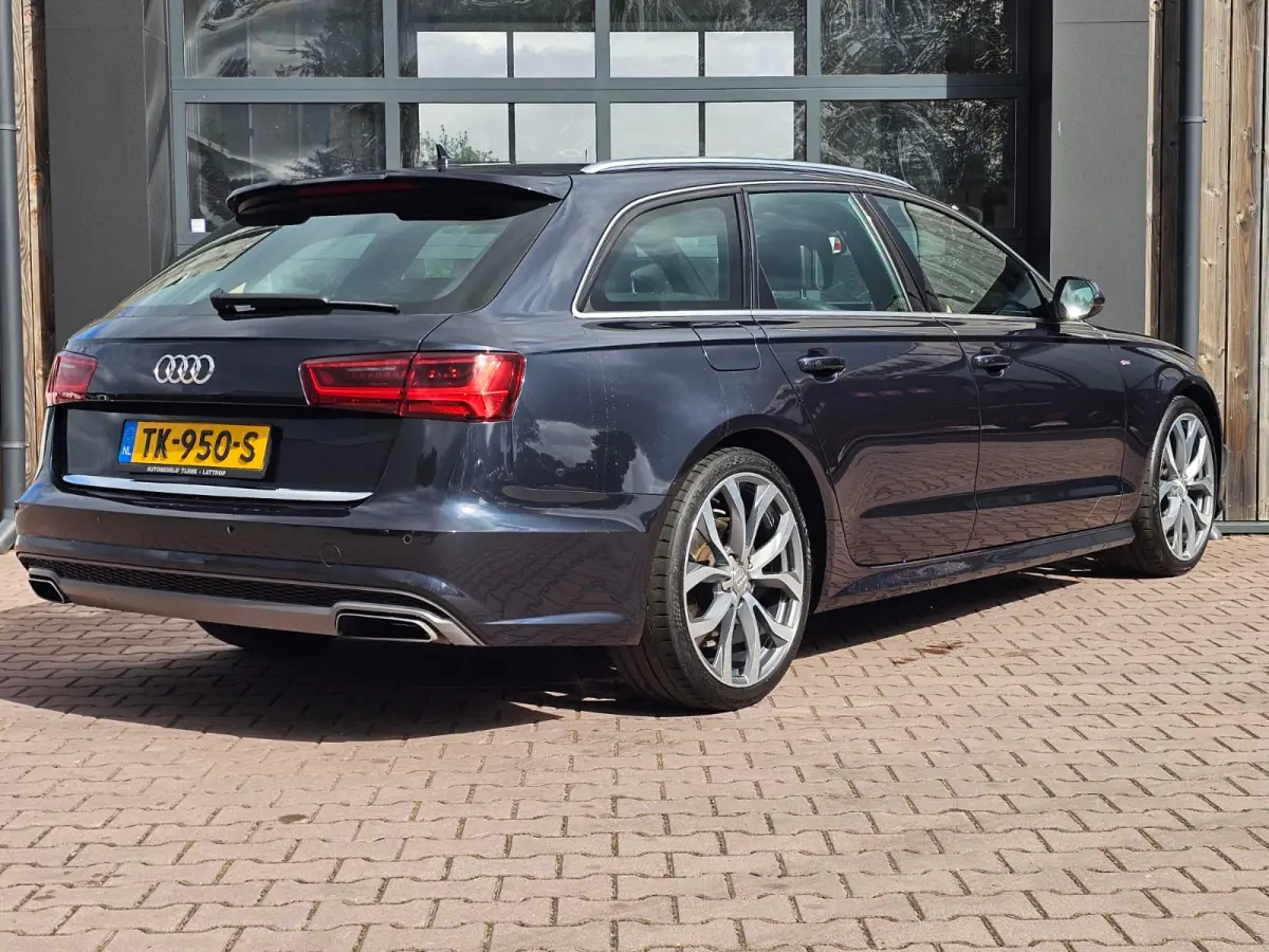 1.8 TFSI Ultra Advance Sport | Automaat | S-line | Navi | Elek. achterklep | Keyless | Sportstoelen | PDC voor + achter | Zwarte hemel |