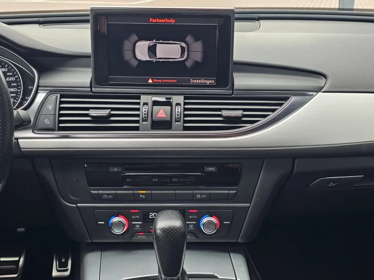 1.8 TFSI Ultra Advance Sport | Automaat | S-line | Navi | Elek. achterklep | Keyless | Sportstoelen | PDC voor + achter | Zwarte hemel |