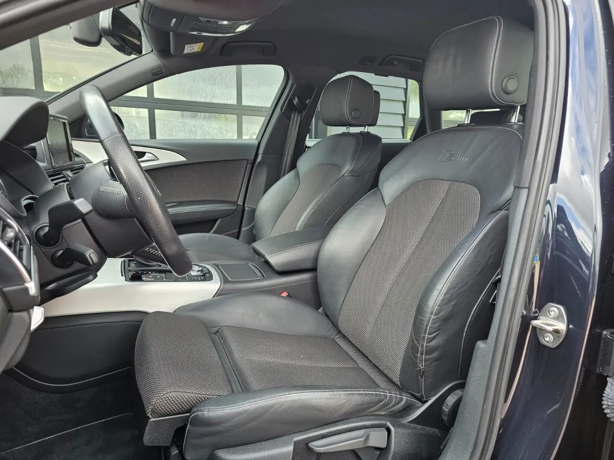 1.8 TFSI Ultra Advance Sport | Automaat | S-line | Navi | Elek. achterklep | Keyless | Sportstoelen | PDC voor + achter | Zwarte hemel |