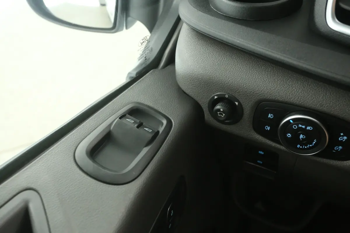 L3H3 68 kWh 184PK | Snelladen | SOH 95% | Clima | Camera | Cruise | 3 Zits | Carplay