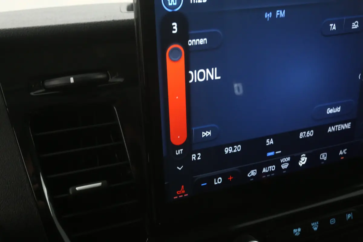 L3H3 68 kWh 184PK | Snelladen | SOH 95% | Clima | Camera | Cruise | 3 Zits | Carplay