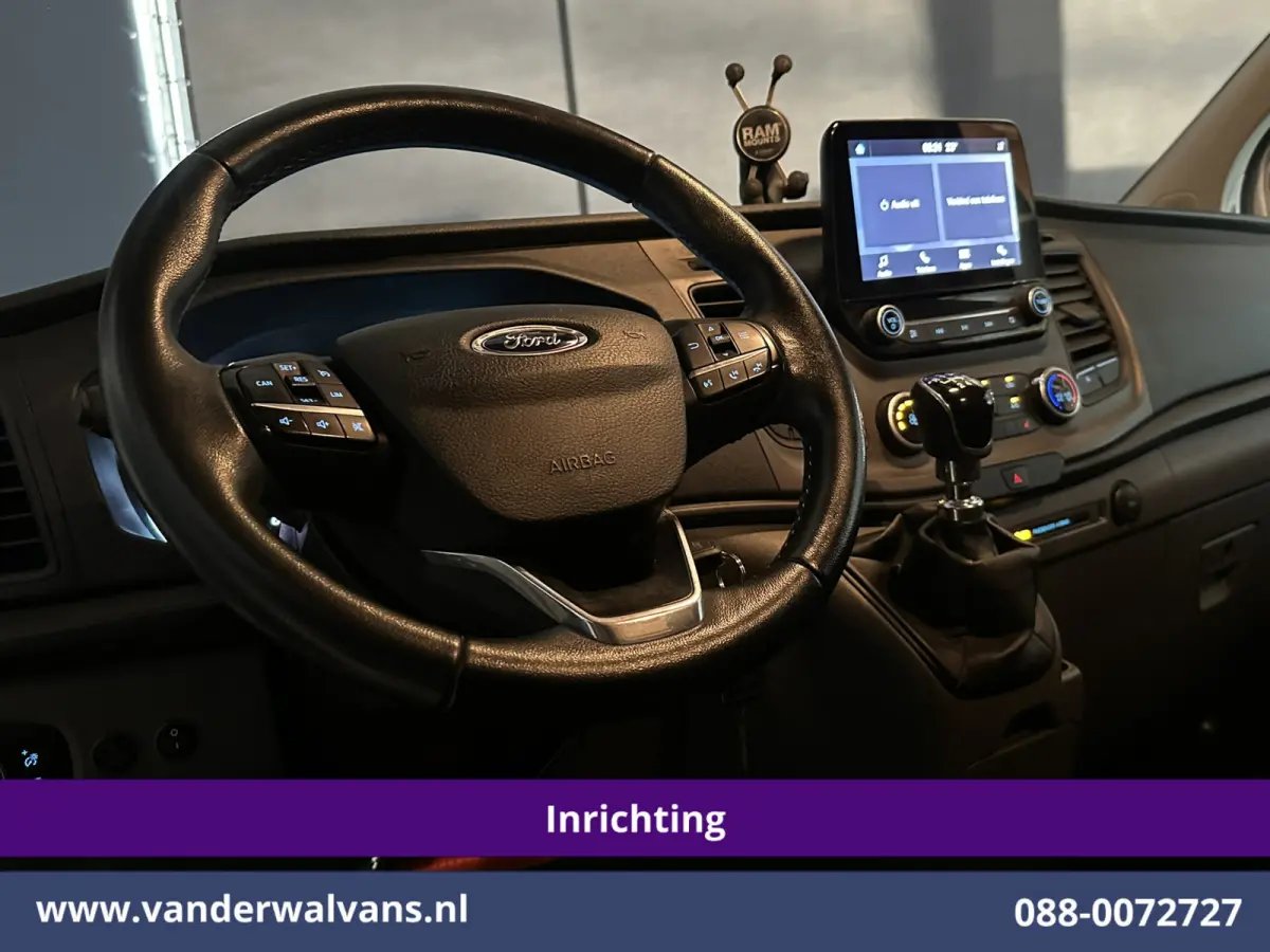 2.0 TDCI 130pk L2H1 inrichting Euro6 Airco | Camera | Apple Carplay | LED | Cruisecontrol Android Auto, Stoelverwarming, Verwarmde voorruit, Parkeersensoren, Bijrijdersbank, 2800kg trekvermo