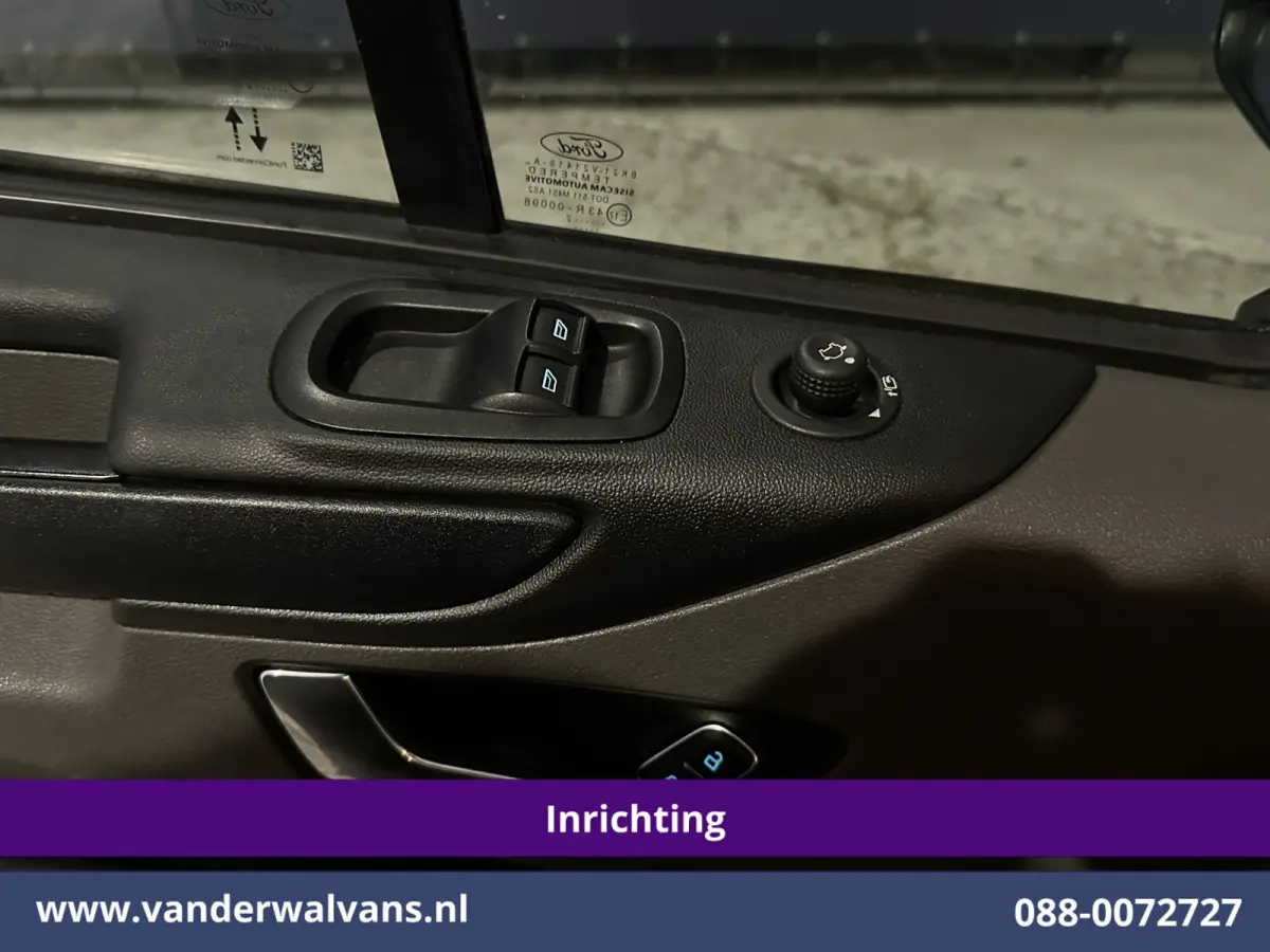 2.0 TDCI 130pk L2H1 inrichting Euro6 Airco | Camera | Apple Carplay | LED | Cruisecontrol Android Auto, Stoelverwarming, Verwarmde voorruit, Parkeersensoren, Bijrijdersbank, 2800kg trekvermo