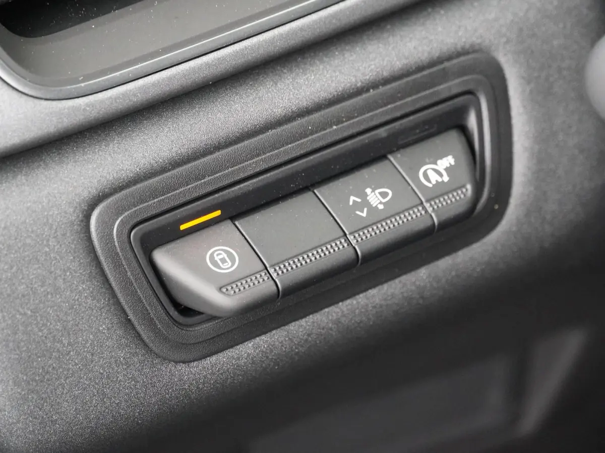 techno TCe 115 | Pack advanced driving assist | Pack Winter | All-seasonbanden |