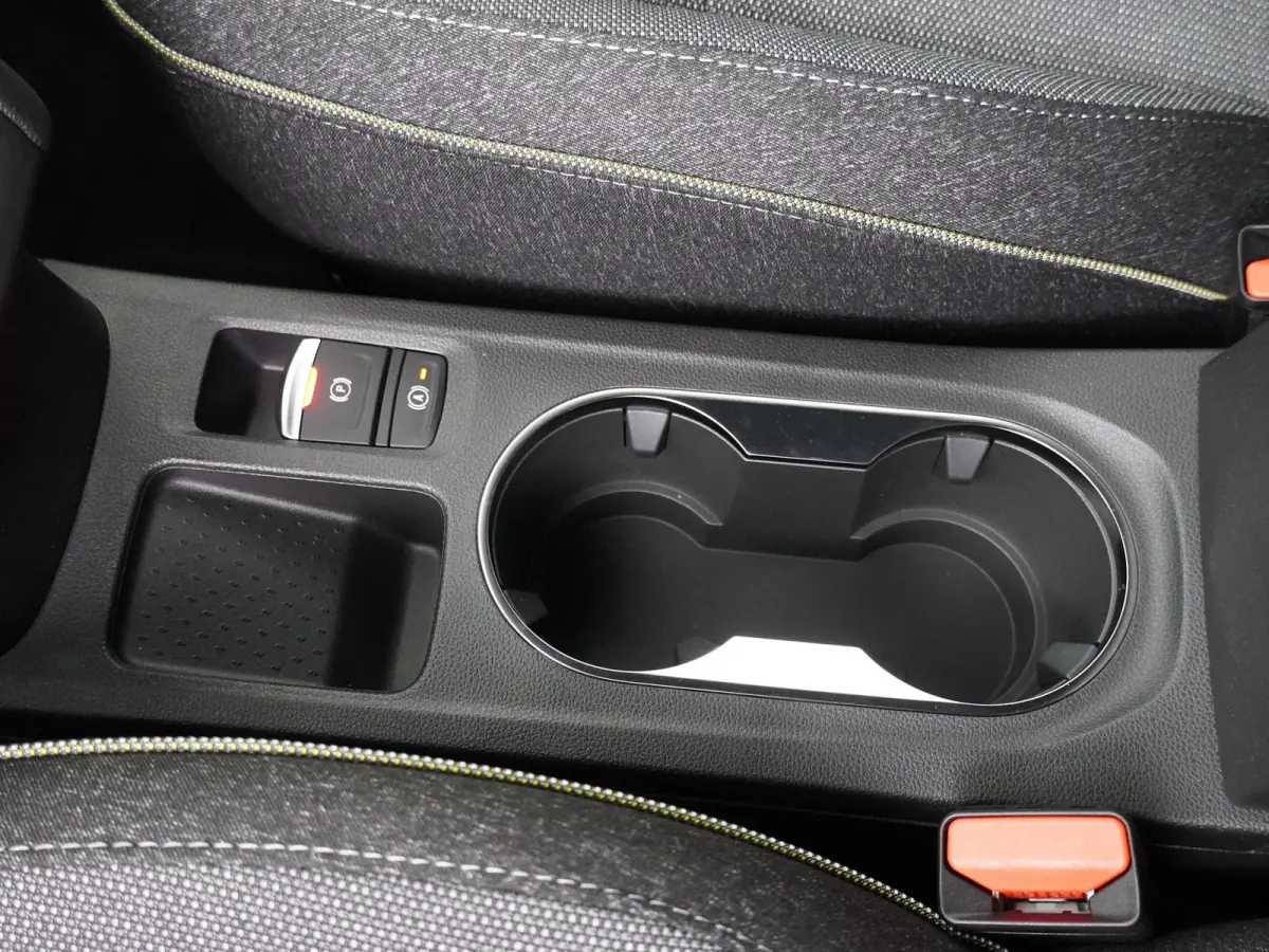techno TCe 115 | Pack advanced driving assist | Pack Winter | All-seasonbanden |