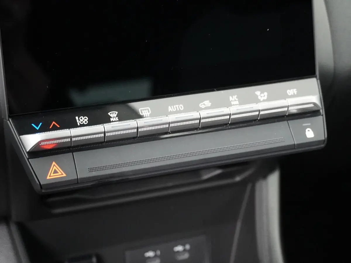 techno TCe 115 | Pack advanced driving assist | Pack Winter | All-seasonbanden |