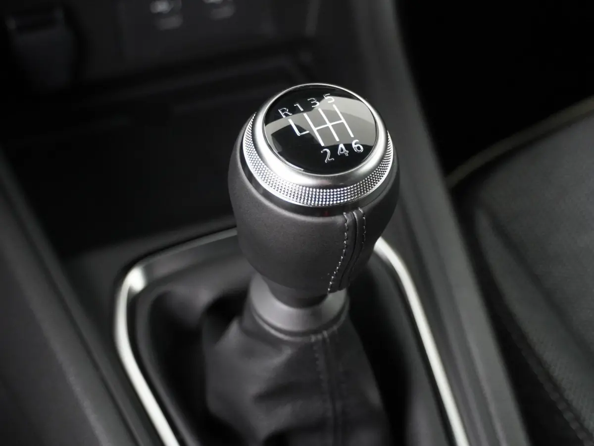 techno TCe 115 | Pack advanced driving assist | Pack Winter | All-seasonbanden |