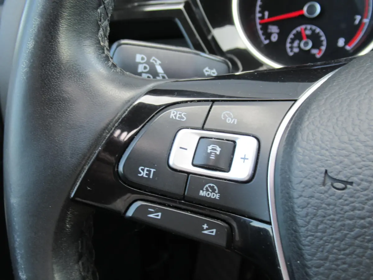 1.4 TSI Highline Business R | Automaat | Panoramadak | Trekhaak | Apple carplay