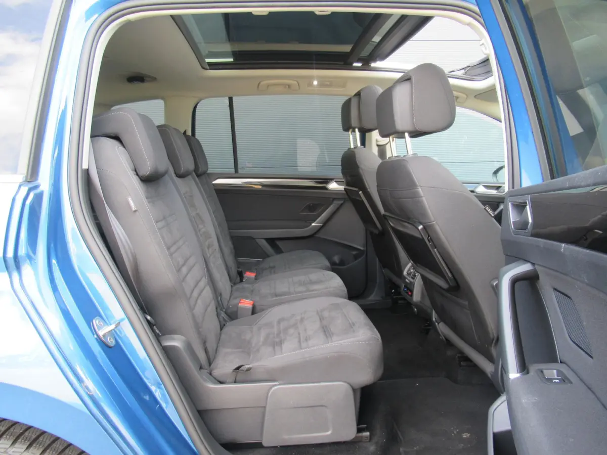 1.4 TSI Highline Business R | Automaat | Panoramadak | Trekhaak | Apple carplay