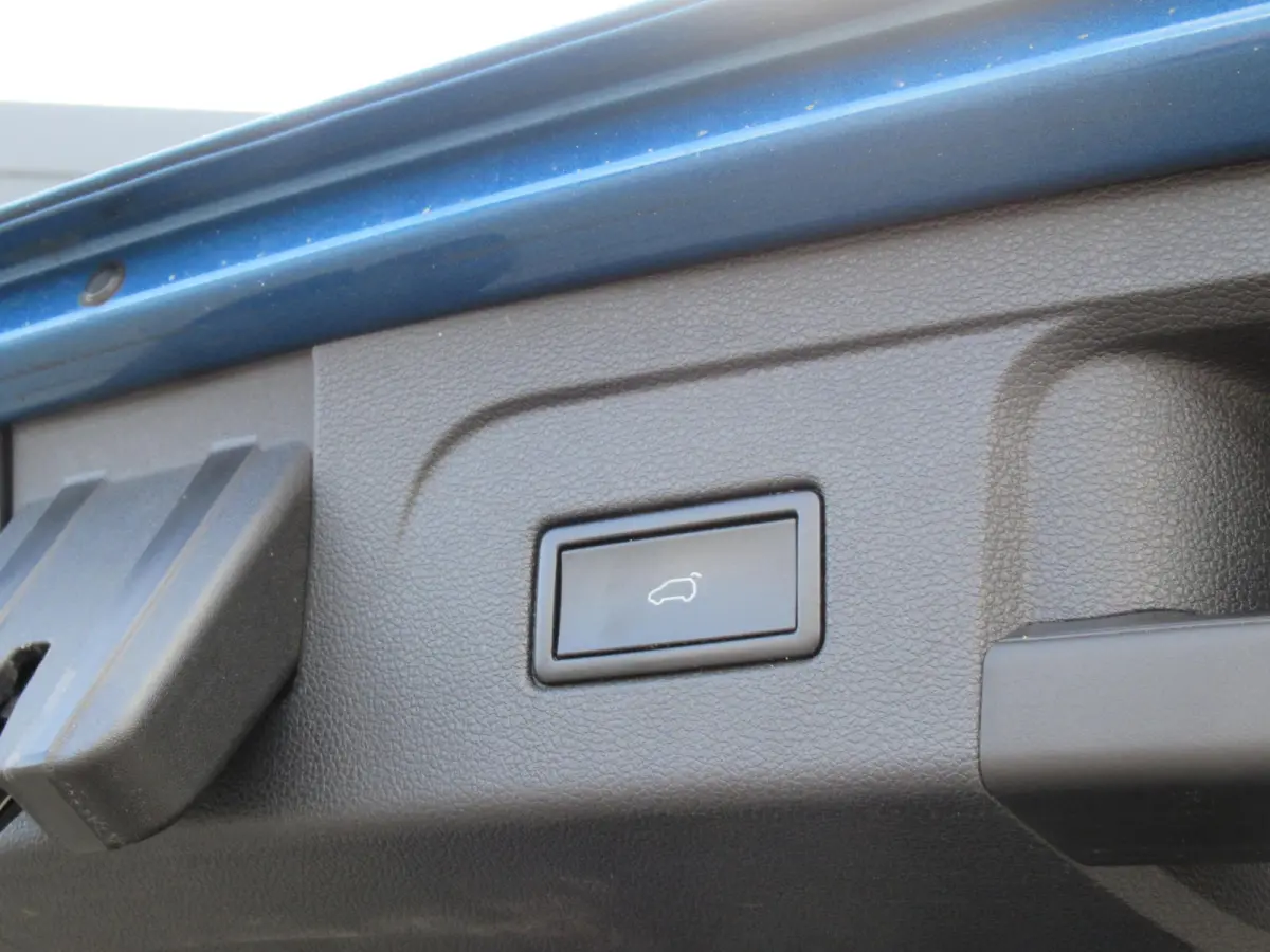 1.4 TSI Highline Business R | Automaat | Panoramadak | Trekhaak | Apple carplay
