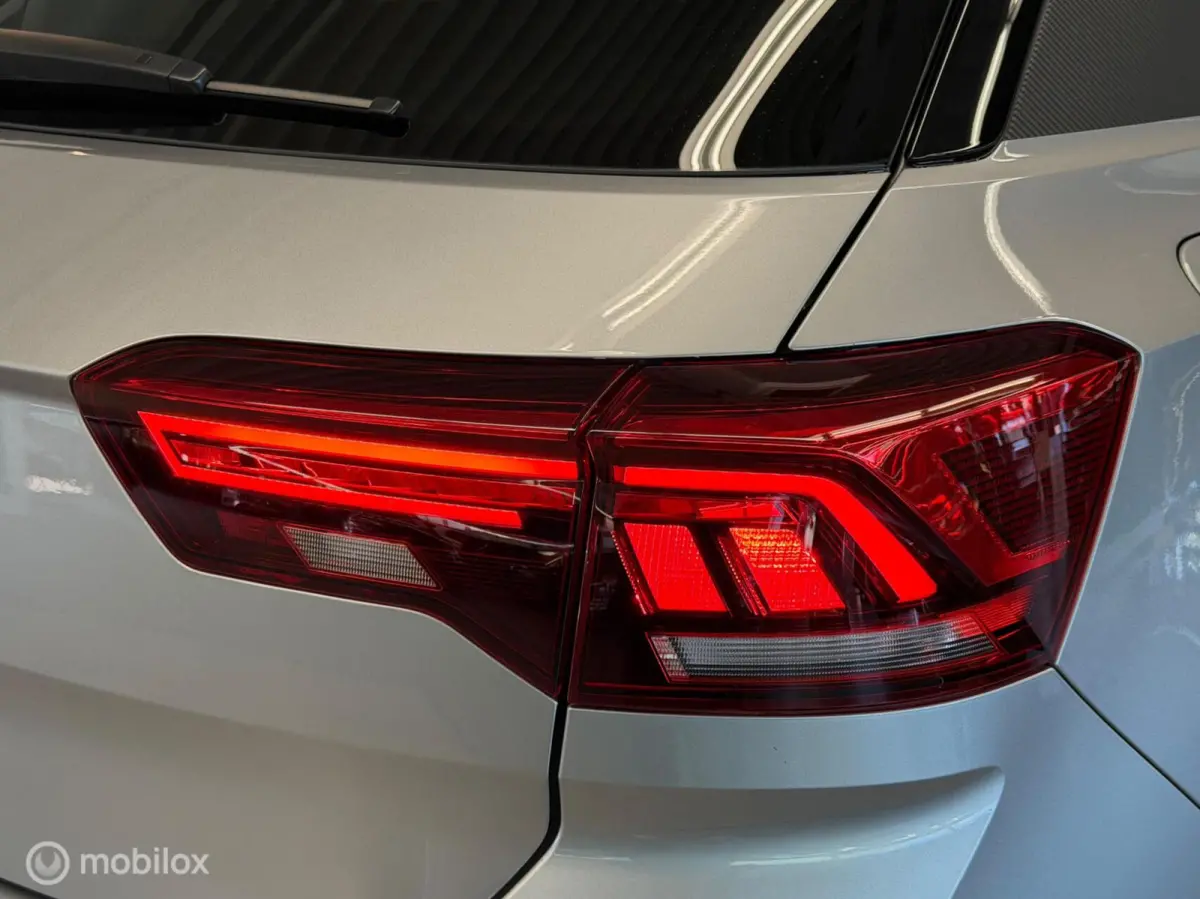 1.5 TSI 3X R-Line Panorama/Keyless/Black Style/