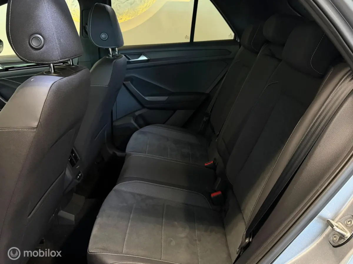 1.5 TSI 3X R-Line Panorama/Keyless/Black Style/