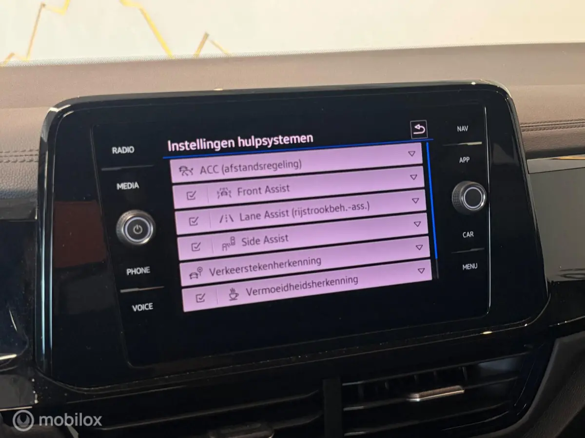 1.5 TSI 3X R-Line Panorama/Keyless/Black Style/