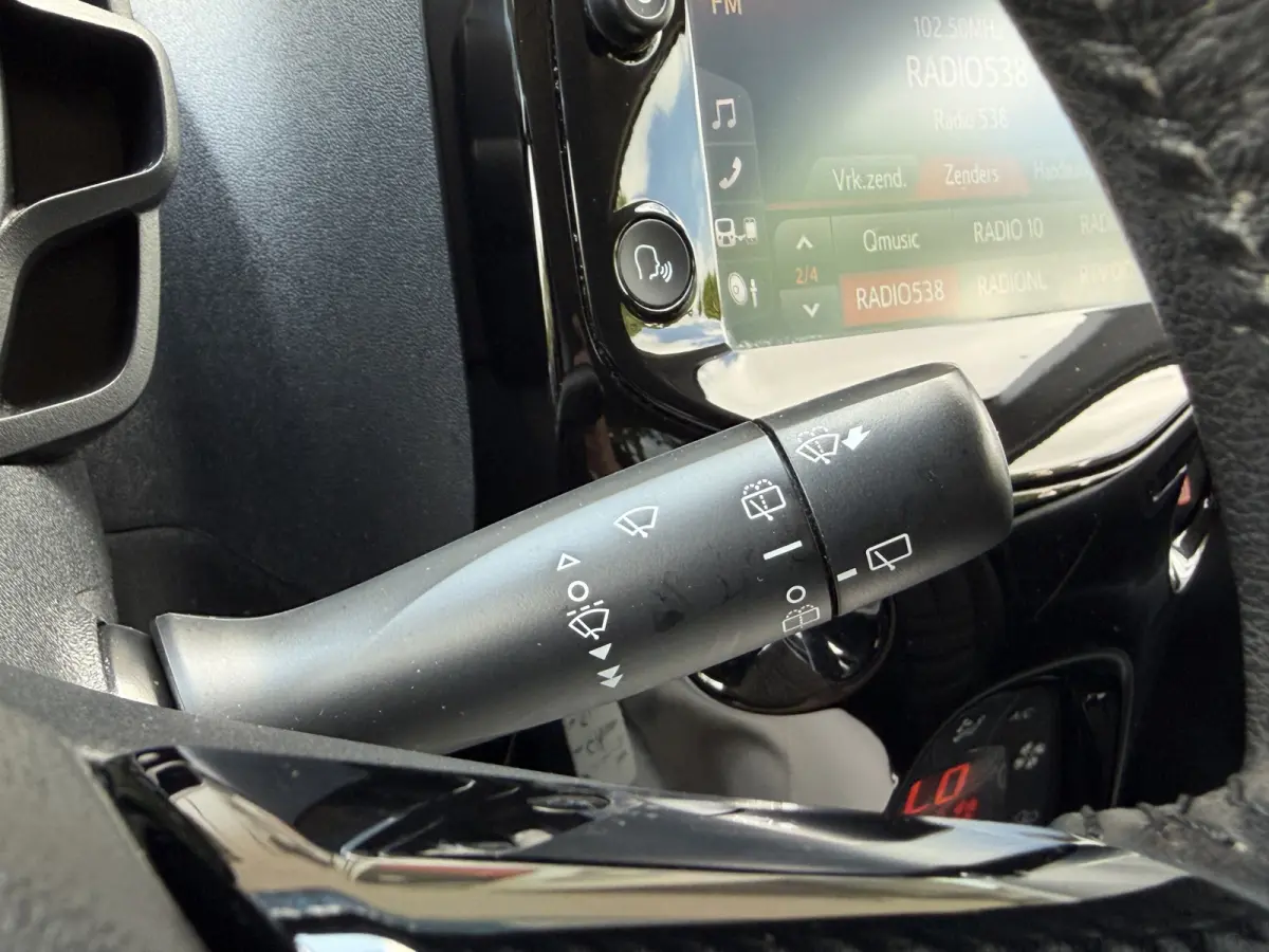 1.0 VTi Shine / Leder / Camera / Cruise Control / Stoelverwarming /