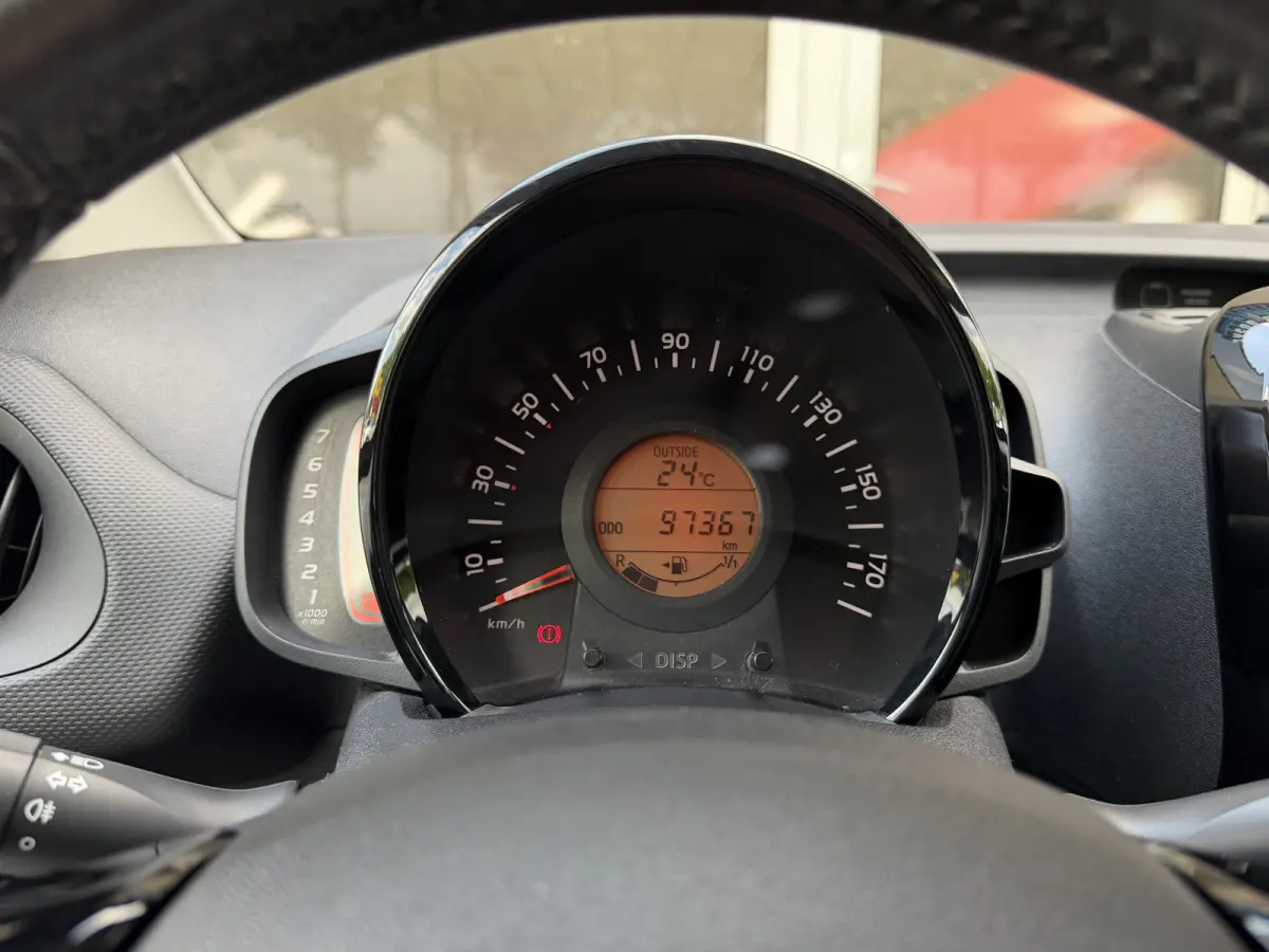1.0 VTi Shine / Leder / Camera / Cruise Control / Stoelverwarming /